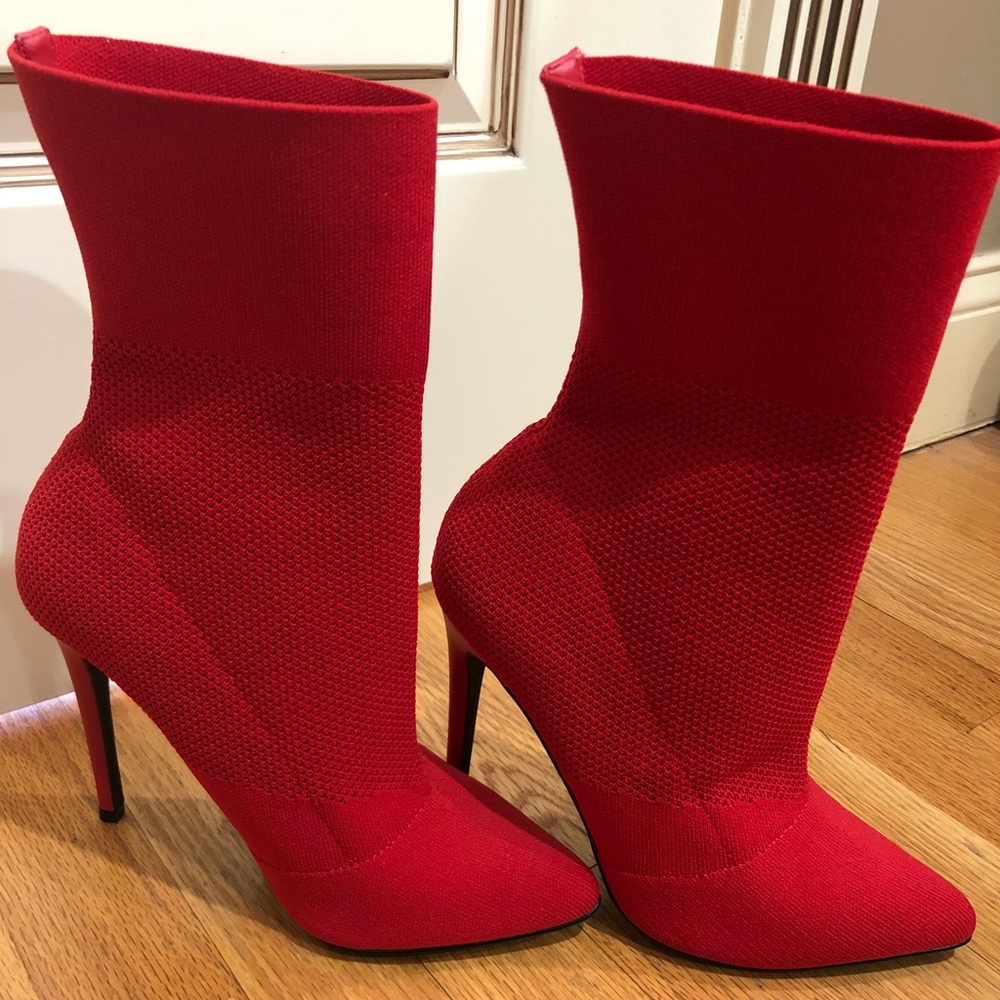 Steve Madden red booties